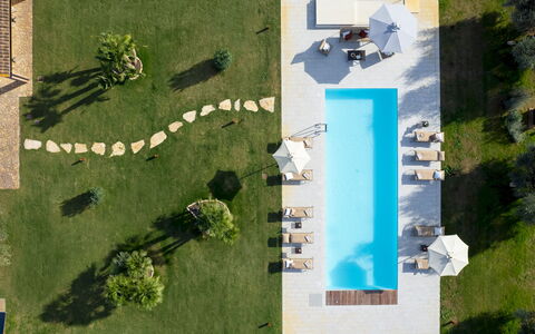 La Buganvilla 14: Piscina, Mobili Da Esterno, Tempo Libero, Ricorrere, Lettino, Eco Hotel, Landscaping, Prato, Hotel, Villa