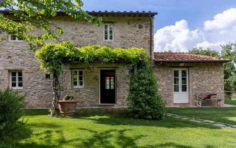 Anticiana 8: House, Cottage, Shrub, Door, Home, Farmhouse, Garden, Estate, Lawn