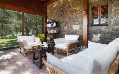 Podere Il Chiesino 8+2: Mobilia, Pavimentazione, Legna, Interior Design, Pavimento, Sedia, Tavolo, Soffitto, Casa, Soggiorno