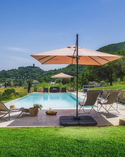 Podere Il Chiesino 8+2: Swimming Pool, Hill, Resort, Eco Hotel, Leisure, Sunlounger, Outdoor Furniture, Mountain Range, Garden, Shade