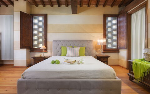 Il Fienile 4: Mobilia, Letto, Interior Design, Camera Da Letto, Pavimentazione, Bedding, Parete, Pavimento, Lenzuolo, Legna