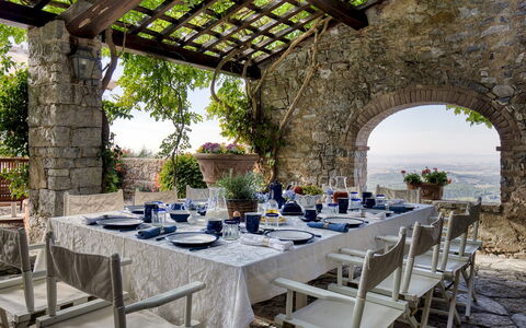 Scandelaia 12: Mobilia, Tavolo, Sedia, Ristorante, Tovaglia, Cucina & Sala Da Pranzo Tavolo, Tavolo Esterno, Terrazza, Sala Da Pranzo, Pianta Della Casa