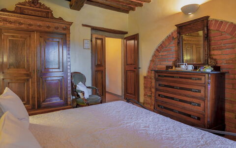 Podere Giardino 16+2: Furniture, Interior Design, Wall, Wood, Flooring, Bedroom, Floor, Lighting, Bed, Room