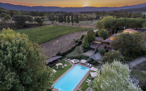 Podere Giardino 16+2: Swimming Pool, Resort, Estate, Hacienda, Eco Hotel, Garden, Backyard, Yard, Villa, Landscaping