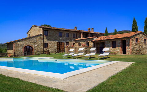 Villa Stroncoli 14: Swimming Pool, Farmhouse, Villa