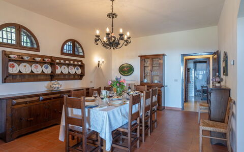 Villa ai Venti 8: Mobilia, Interior Design, Tavolo, Legna, Pavimentazione, Cucina & Sala Da Pranzo Tavolo, Soffitto, Sala Da Pranzo, Sedia, Lampada
