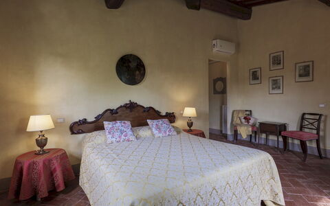 Villa Iside 8: Parete, Mobilia, Pavimentazione, Casa, Camera Da Letto, Telaio Del Letto, Letto, Bedding, Lenzuolo, Hotel