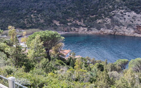 Villa Meraviglia 8: Acqua, Corpo D'Acqua, Risorse Idriche, Costa, Paesaggio Naturale, Costiera E Morfologie Oceanic, Banca, Alveo, Paesaggio, Highland