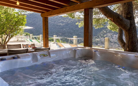 Villa Meraviglia 8: Piscina, Ricorrere, Eco Hotel, Idraulico Fixture, Deck, Vasca Idromassaggio, Shade, Hotel, Color Legno