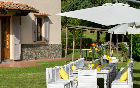 Valleverde 28+2: Mobilia, Tavolo, Sedia, Mobili Da Esterno, Ristorante, Tovaglia, Shade, Tavolo Esterno, Ombrello, Giardino