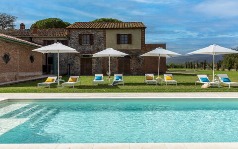 Tenuta Francigena 8: Piscina, Estate, Prato, Ricorrere, Giardino, Agriturismo, Hacienda, Villa, Landscaping, Mobili Da Esterno