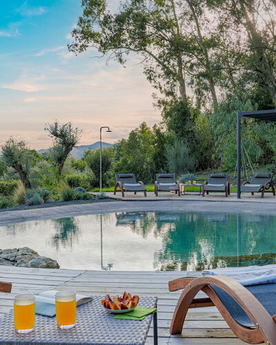 La Leopoldina 6: Swimming Pool, Outdoor Furniture, Resort, Garden, Landscaping, Reflection, Chair, Water Feature, Pond, Sunlounger