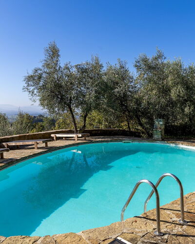 Castellare in Poggio 10: Blue, Swimming Pool, Outdoor Furniture, Landscaping, Shade, Resort, Eco Hotel, Backyard, Villa