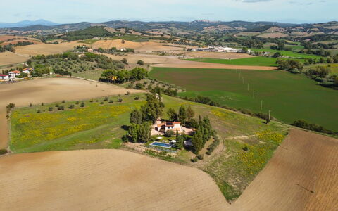 Casale Rondinella 6+2: Plain, House, Landscape, Residential Area, Rural Area, Land Lot, Home, Grassland, Human Settlement, Bird'S-Eye View