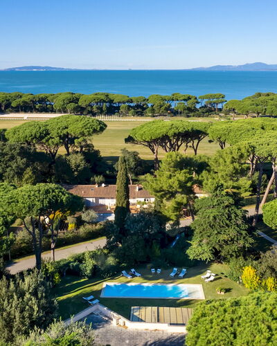Villa Puntala 10: Bird'S-Eye View, Landscaping, Resort, Swimming Pool, Park, Aerial Photography, Resort Town, Tropics