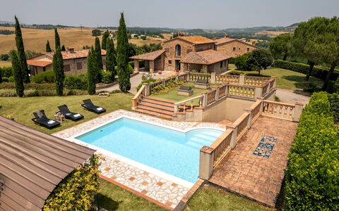 Casale Fienile 8: Piscina, Estate, Hacienda, Dimora, Cortile, Agriturismo, Villa, Villetta, Ricorrere, Giardino