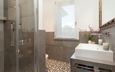 Villa la Casina 4: Bathroom, Wall, Flooring, Interior Design, Plumbing Fixture, Floor, Bathroom Sink, Home, Tap, Plumbing