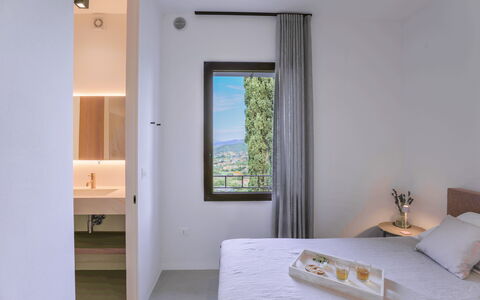 Casa dei Fiamminghi 10+2: Parete, Interior Design, Casa, Soffitto, Camera, Camera Da Letto, Appartamento, Pavimento, Letto, Telaio Del Letto