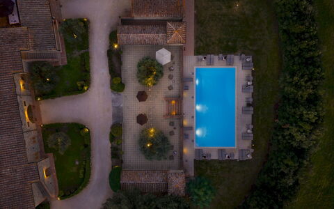 Villa le Beringhe 30: Swimming Pool, Resort, Night, Estate, Eco Hotel, Garden, Landscape Lighting, Hacienda, Thermae, Water Feature