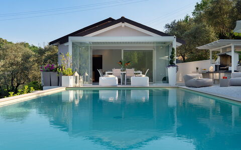Villa Lunezia 6: Piscina, Ricorrere, Materiale Composito, Estate, Mobili Da Esterno, Eco Hotel, Tempo Libero, Villa, Shade, Landscaping