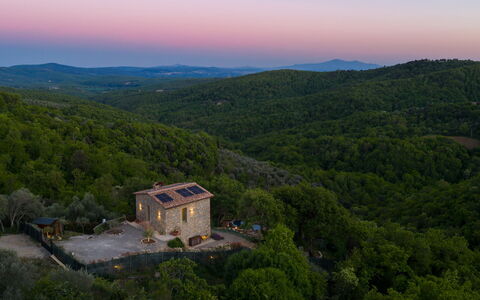 Cottage Dolcevista 4+2: Paesaggio Naturale, Paesaggio, Area Rurale, Hill Station, Villetta, Foresta, Capanna, Sera, Log Cabin, Edifici Giardino