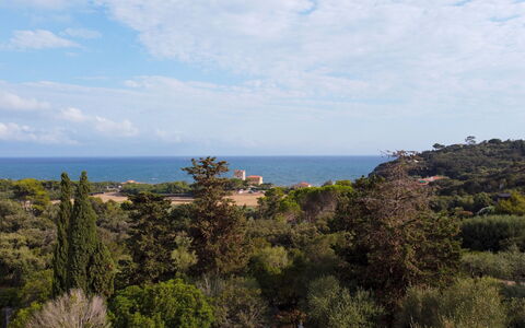 Villa Althaea 6: Sky, Blue, Horizon, Vegetation, Plant Community, Sea, Ocean, Shrubland, Coast, Tropics