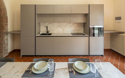 Casale le Lupe Apartments: Pavimentazione, Cucina, Interior Design, Elettrodomestico Da Cucina, Controsoffitto, Pavimento, Apparecchio Major, Cabinetry, Elettrodomestico, Appartamento