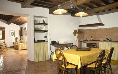 Alloggio:&nbsp;Montescalari 10