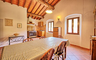 Alloggio:&nbsp;Montescalari 8