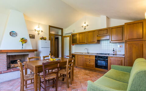 Accommodation:&nbsp;Montereggi 815.4