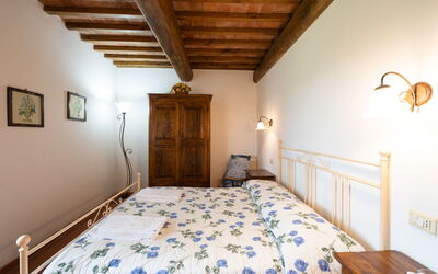 Accommodation:&nbsp;Donatello 955.7