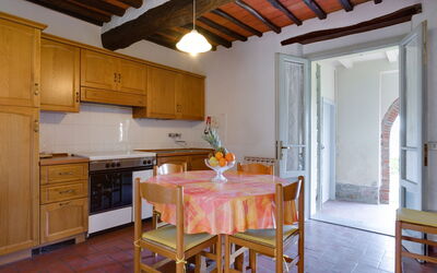 Accommodation:&nbsp;Tegola 690.3