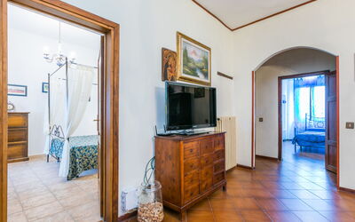 Accommodation:&nbsp;Serena 100.2