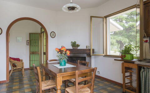 Accommodation:&nbsp;Magnolia 140.3