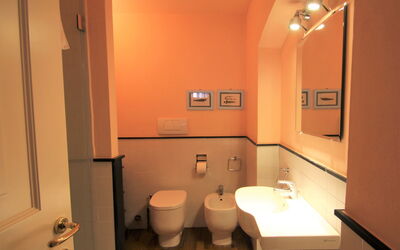 Accommodation:&nbsp;Casa del Gemmo 200.1