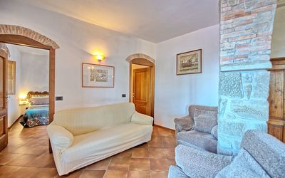 Fienile: Camera, Proprietà, Mobilia, Costruzione, Interior Design, Immobiliare, Casa, Soggiorno, Pavimento, Camera Da Letto