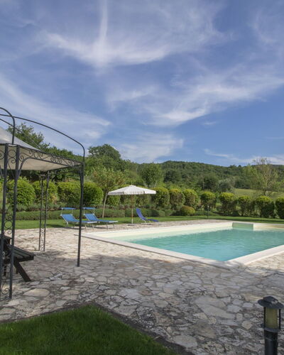 Sunflower: Property, Swimming Pool, Real Estate, Sky, House, Grass, Backyard, Estate, Land Lot, Leisure