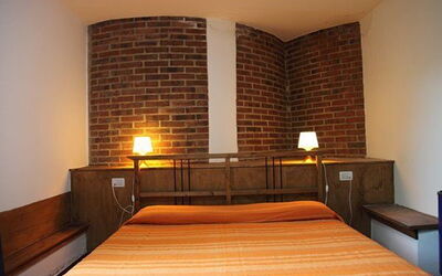 Accommodation:&nbsp;Granaio