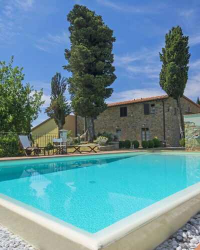 Barberino del Mugello 900: Swimming Pool, Property, Real Estate, House, Building, Leisure, Estate, Vacation, Villa, Home