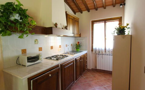 Le Balze: Proprietà, Camera, Costruzione, Mobilia, Cucina, Casa, Interior Design, Immobiliare, Cabinetry, Pavimento
