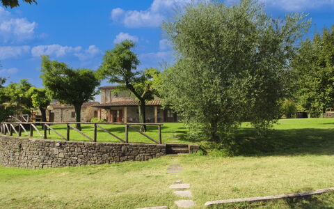 Casale Lorenzo: Casa, Arbusto, Area Rurale, Villetta, Estate, Villaggio, Agriturismo, Giardino, Landscaping