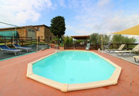 Casa Bella: Acqua, Nube, Cielo, Proprietà, Costruzione, Piscina, Pianta, Azzurro, Albero, Legna