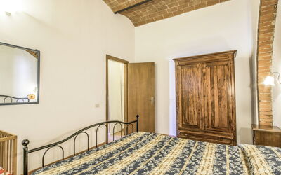 Accommodation:&nbsp;Coast 110.1