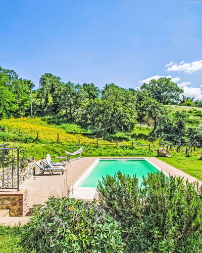 Casalini: Shrub, Garden, Swimming Pool, Estate, Farmhouse, Landscaping, Lawn, Plantation, Eco Hotel, Yard