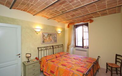 Accommodation:&nbsp;Trasimeno 2