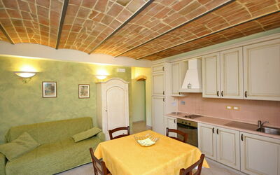 Accommodation:&nbsp;Trasimeno 2