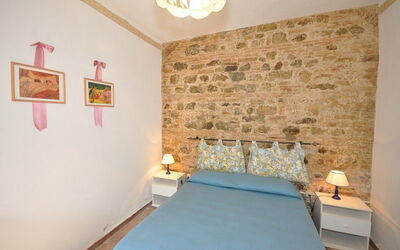 Accommodation:&nbsp;Lauro