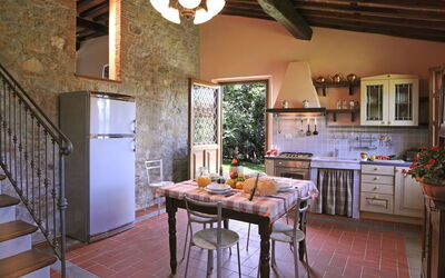Accommodation:&nbsp;Ginestra