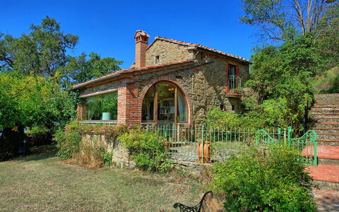 Gellino: Proprietà, Casa, Immobiliare, Casa, Costruzione, Villetta, Area Rurale, Albero, Architettura, Estate