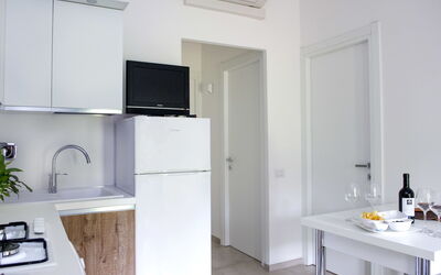 Accommodation:&nbsp;De Luxe Plus 140.3